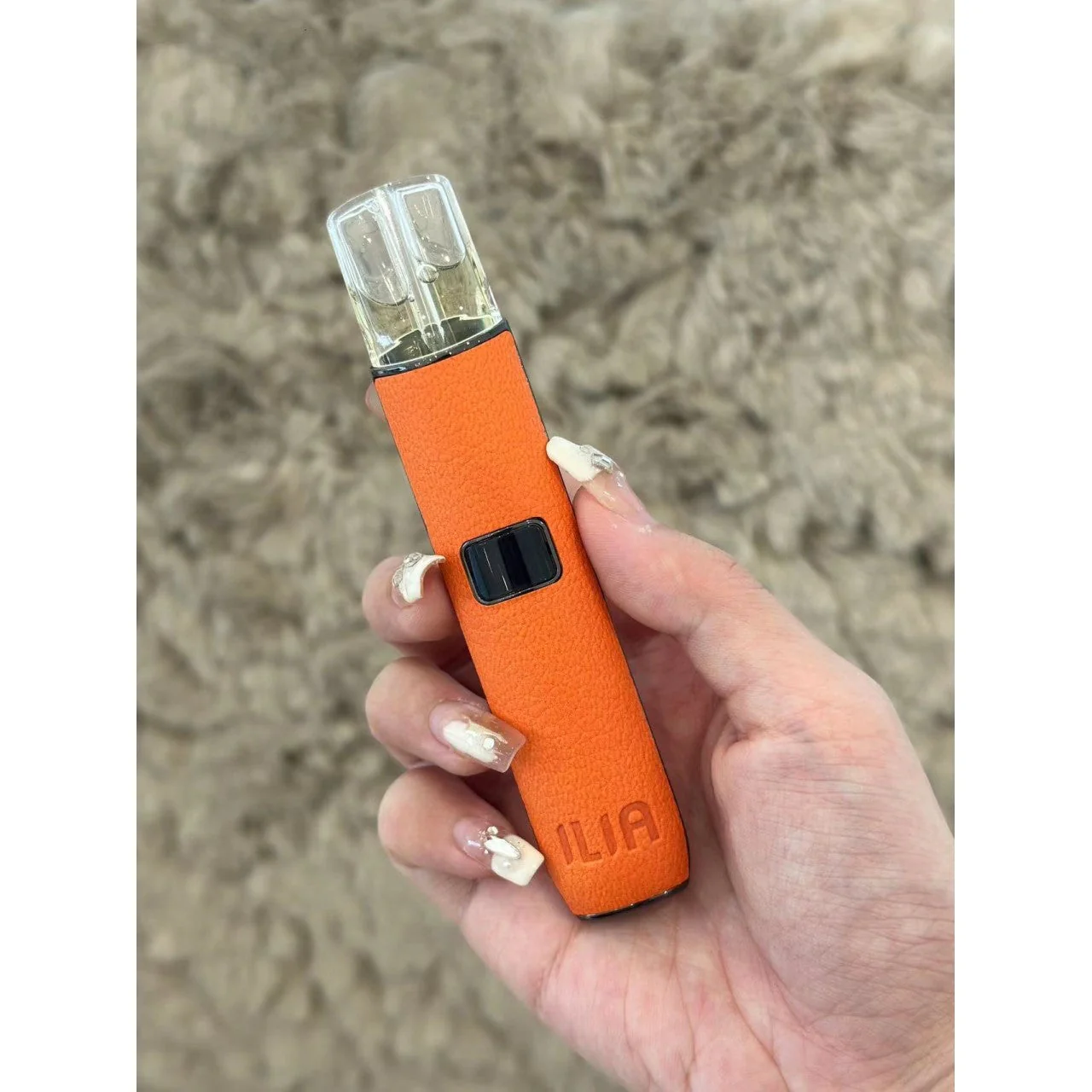 ILIA哩啞一代皮革主機 - 質感皮革紋理愛馬仕橙